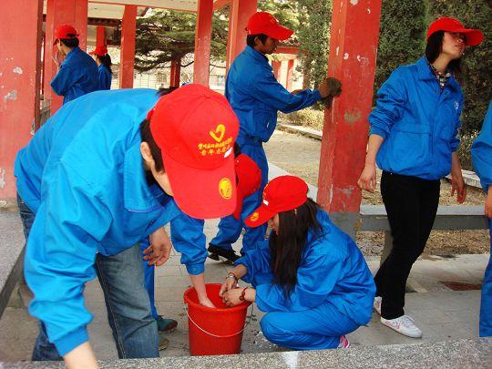 【学雷锋,树新风】石油化学工程系开展"联户为民"青年志愿者服务活动